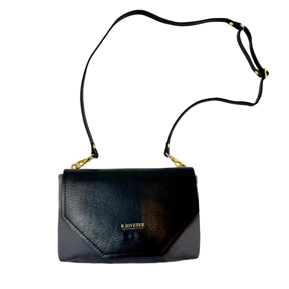 R. Riveter The Whittle Bag Gray Canvas / Leather Crossbody‎